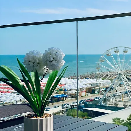 Onix Sd Luxury Sea View 411 Appartamento Năvodari